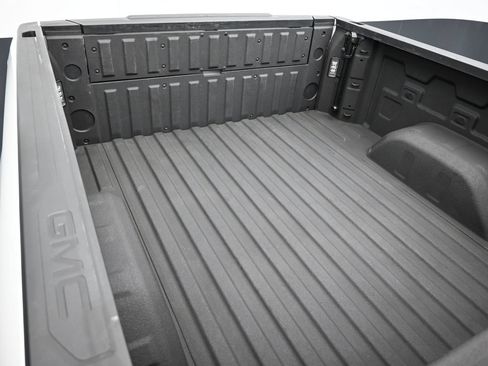 Used 2023 GMC Sierra 1500 AT4 w/ Technology Package AWD/4WD image 46