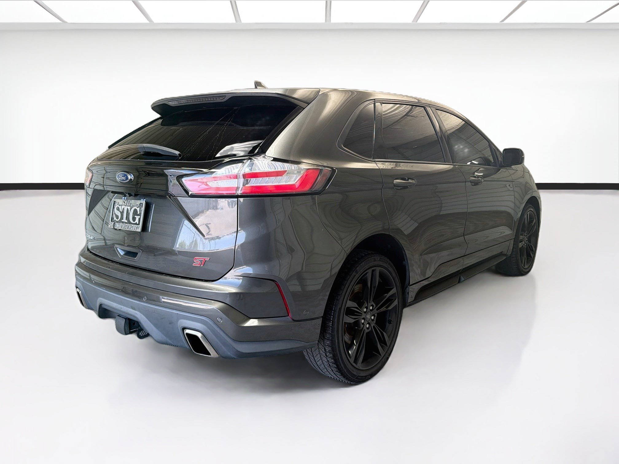 Used 2019 Ford Edge ST w/ Equipment Group 401A AWD/4WD image 4