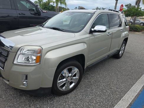 Used 2014 GMC Terrain SLT FWD image 5