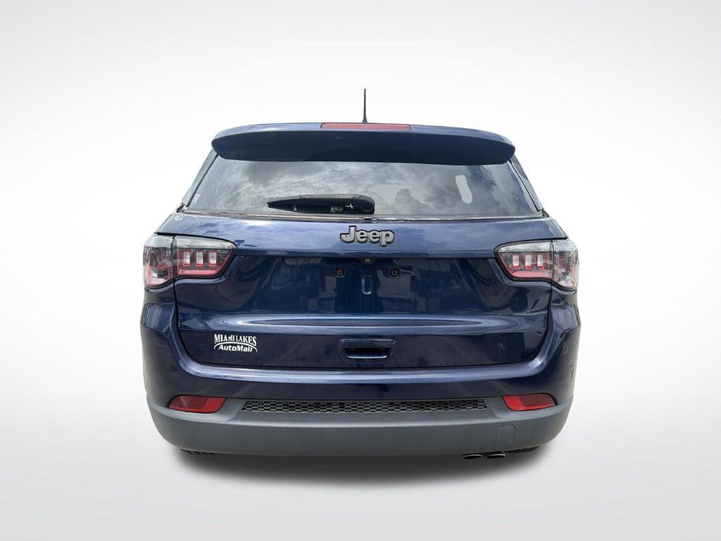 Used 2021 Jeep Compass Latitude FWD image 7