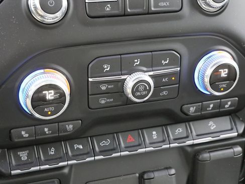 Used 2021 GMC Sierra 3500 AT4 w/ AT4 Preferred Package image 39