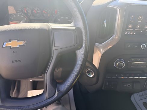 Used 2025 Chevrolet Silverado 2500 Custom w/ Custom Value Package image 26