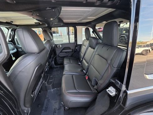 New 2025 Jeep Wrangler Unlimited Rubicon w/ Technology Group image 23