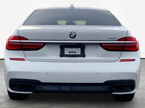 Used 2019 BMW 740i w/ Executive Package image 6