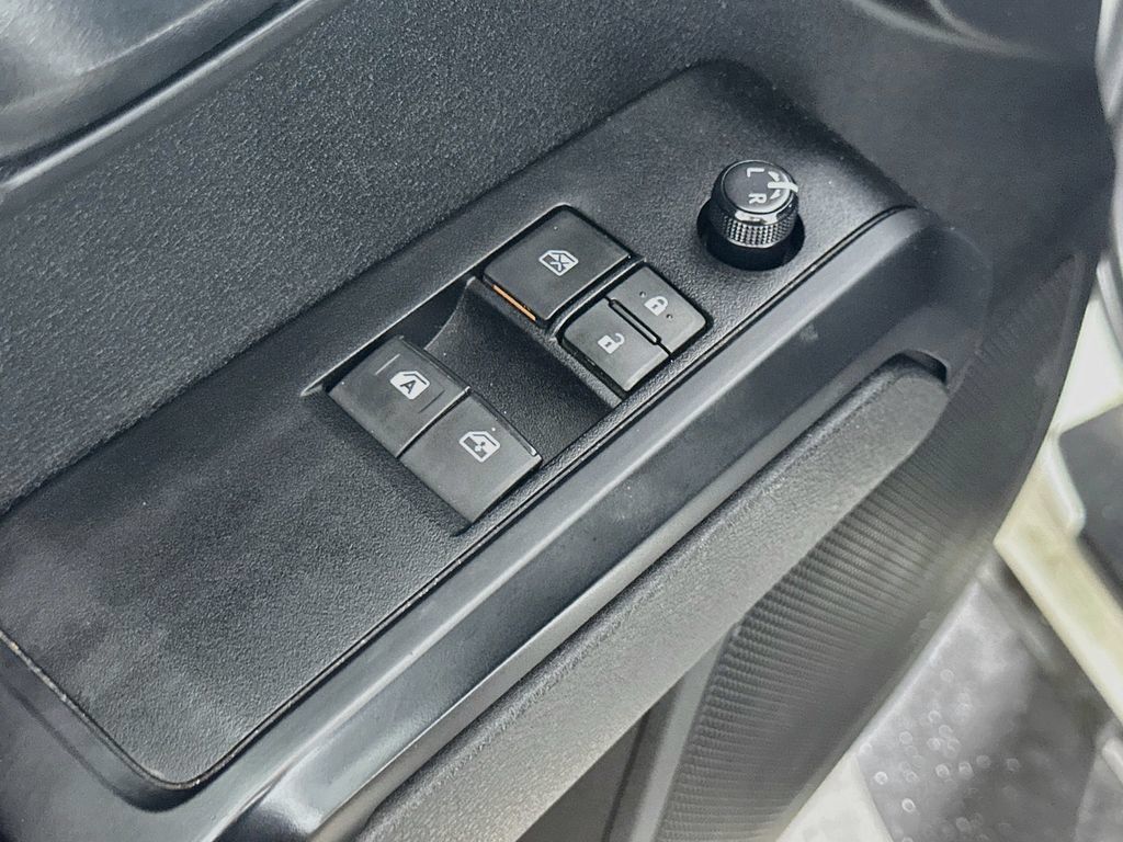 Used 2022 Toyota Tacoma SR RWD image 21