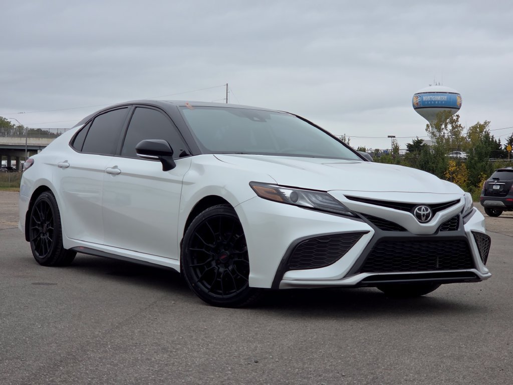 Used 2021 Toyota Camry XSE w/ TRD Appearance Package (TMS) FWD image 2