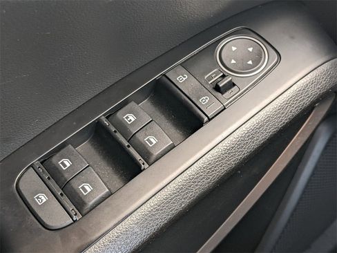 Certified 2023 Kia Soul LX image 31