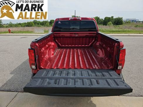 Used 2024 Chevrolet Colorado Trail Boss w/ Advanced Trailering Package AWD/4WD image 26