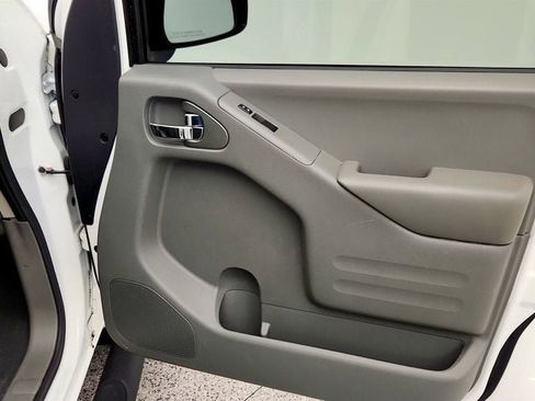 Used 2019 Nissan Frontier SV w/ Value Truck Package RWD image 25