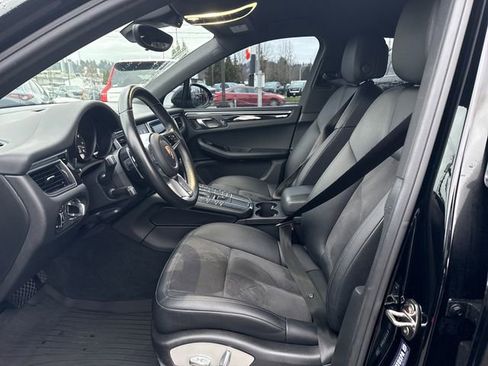 Used 2018 Porsche Macan Sport Edition image 19