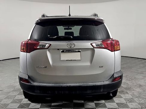 Used 2014 Toyota RAV4 LE FWD image 5