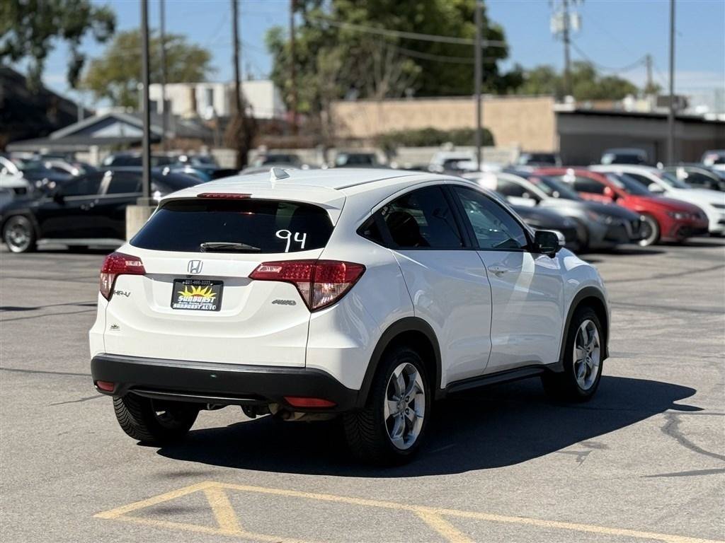Used 2017 Honda HR-V EX image 7