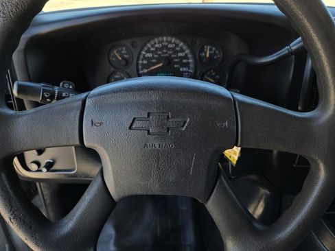 Used 2006 Chevrolet Express 3500 image 28