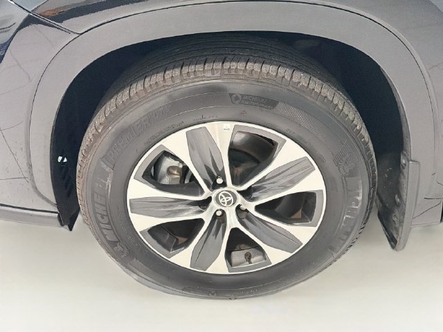Certified 2026 Toyota Highlander XLE AWD/4WD image 25