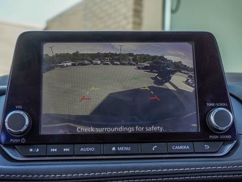 Used 2021 Nissan Rogue S FWD image 30