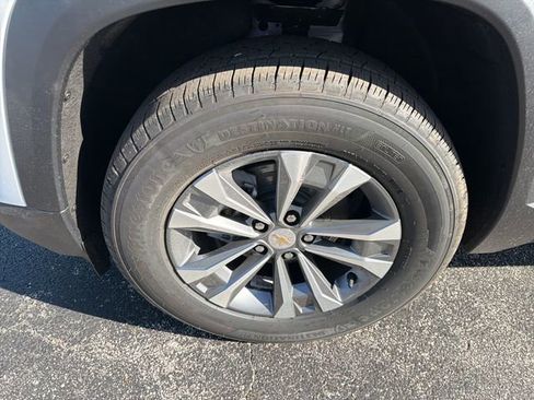 New 2026 Chevrolet Equinox LT w/ Safety and Technology Package FWD image 19