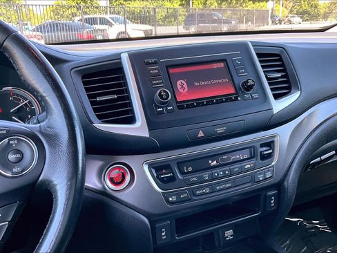 Used 2017 Honda Ridgeline RTL image 6