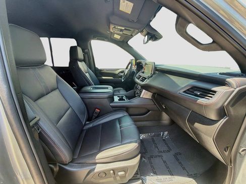 Used 2024 Chevrolet Tahoe RST w/ Luxury Package RWD image 33