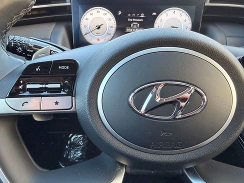 Used 2023 Hyundai Tucson Limited image 17