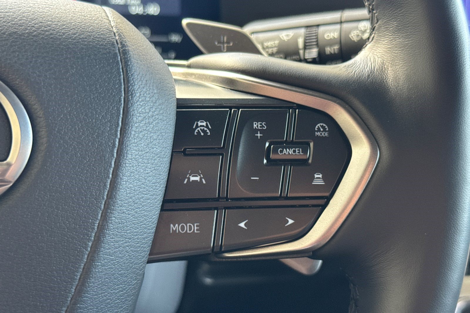 Certified 2026 Lexus GX 550 AWD/4WD image 32