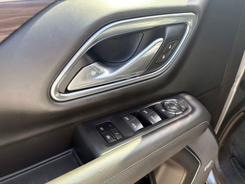 Used 2021 Chevrolet Tahoe LT image 9