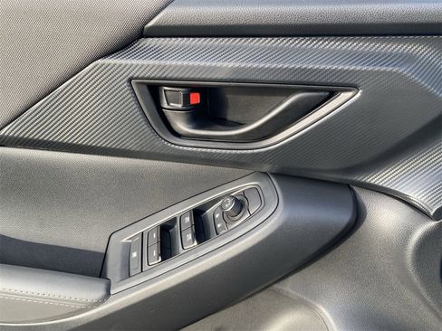 New 2025 Subaru Crosstrek 2.0i Premium image 17