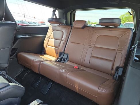 Used 2024 Lincoln Navigator L Reserve w/ Equipment Group 201A AWD/4WD image 15