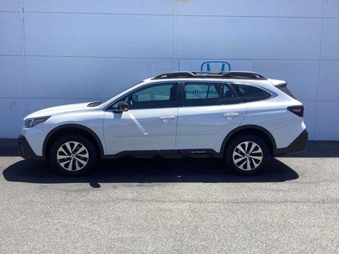 Used 2021 Subaru Outback AWD/4WD image 2