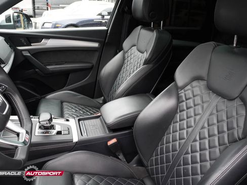 Used 2019 Audi SQ5 Premium Plus w/ Premium Plus Package image 19