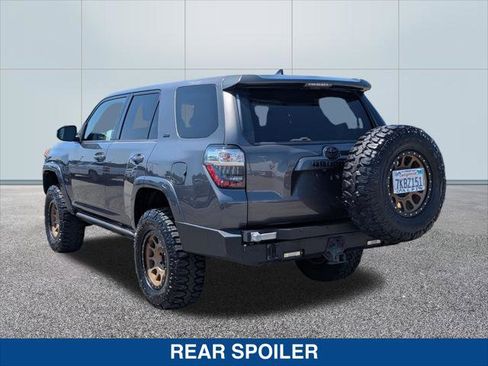 Used 2015 Toyota 4Runner SR5 AWD/4WD image 3