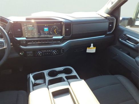 Used 2025 Chevrolet Silverado 3500 LT w/ Trail Boss Package image 15