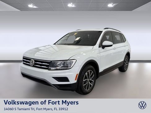 Used 2019 Volkswagen Tiguan SE w/ Panoramic Sunroof Package AWD/4WD image 1
