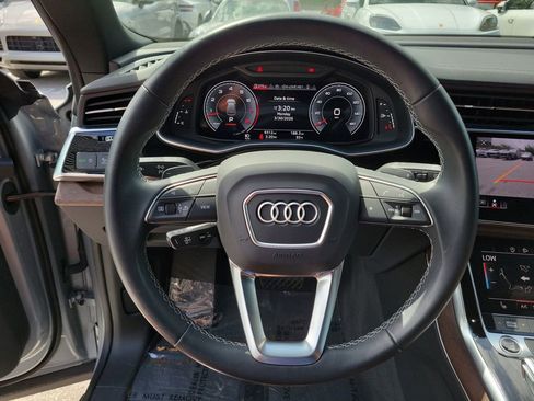 Used 2024 Audi Q8 Premium AWD/4WD image 33