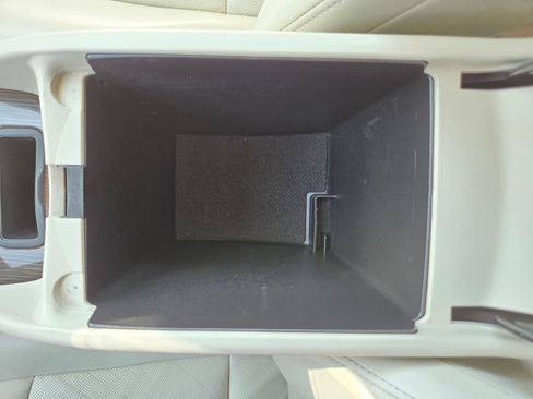 Used 2024 Chevrolet Malibu LT FWD image 31