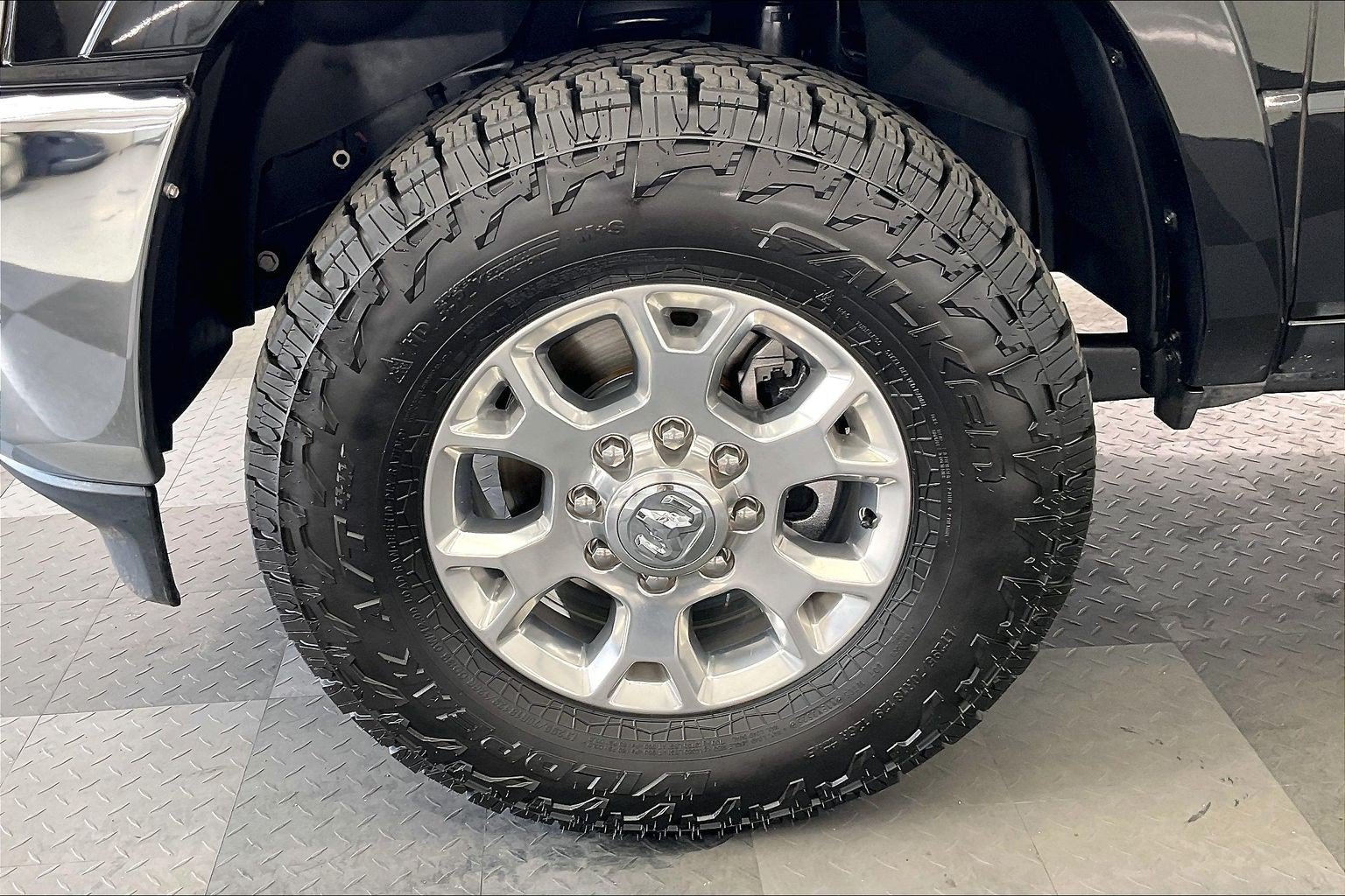Used 2022 RAM 2500 Laramie AWD/4WD image 8