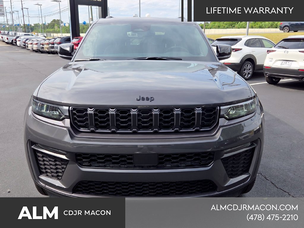 New 2026 Jeep Grand Cherokee Limited w/ Limited Altitude Package AWD/4WD image 4