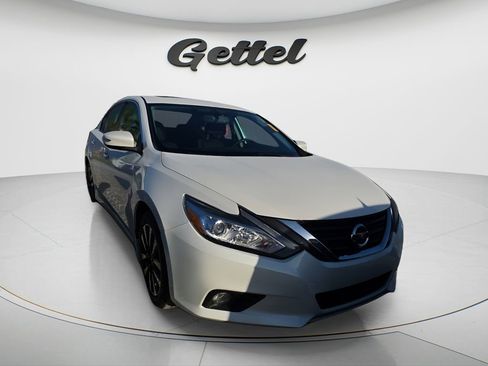 Used 2018 Nissan Altima 2.5 SV w/ 2.5 SV Technology Package image 2