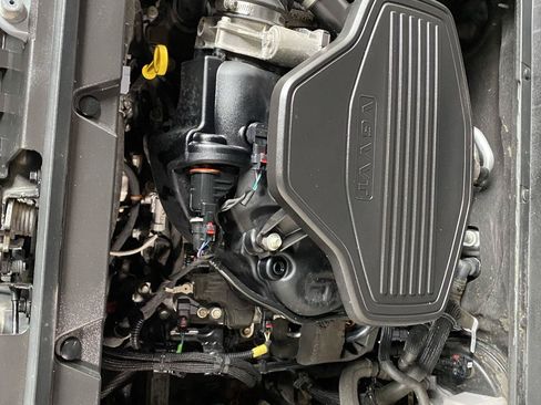Used 2023 GMC Acadia AT4 w/ Preferred Package AWD/4WD image 30