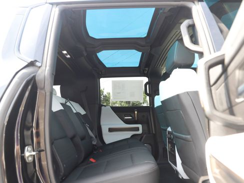 Used 2024 GMC Hummer EV 3X w/ Extreme Off-Road Package AWD/4WD image 15