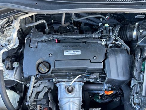 Used 2016 Honda CR-V SE image 18