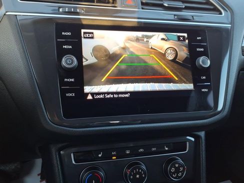 Used 2024 Volkswagen Tiguan Wolfsburg Edition image 20