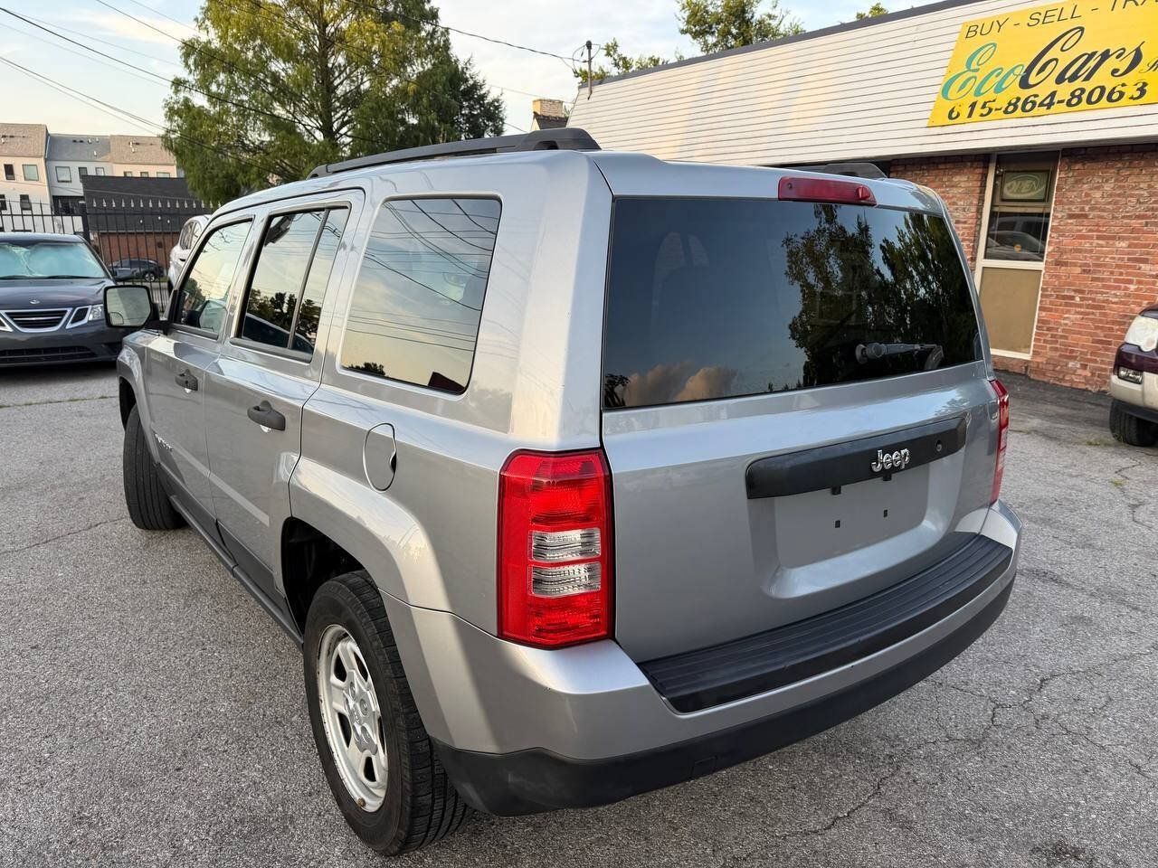 Used 2014 Jeep Patriot Sport FWD image 11