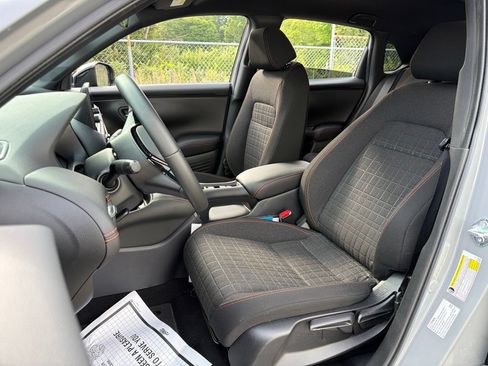 Used 2025 Honda HR-V Sport image 22
