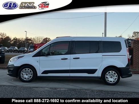 Used 2017 Ford Transit Connect XL image 4