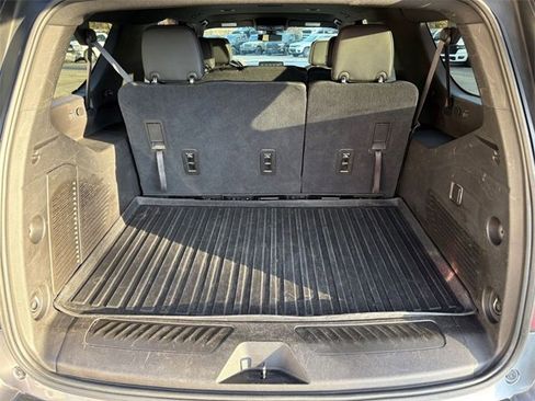 Used 2021 GMC Yukon XL SLT image 25