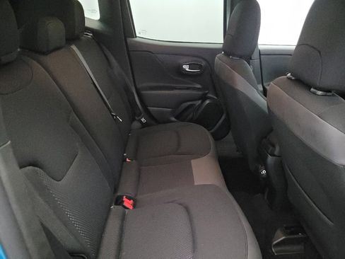 Used 2019 Jeep Renegade Altitude w/ Quick Order Package 22M image 19