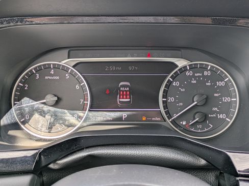 Certified 2024 Nissan Pathfinder SV FWD image 27