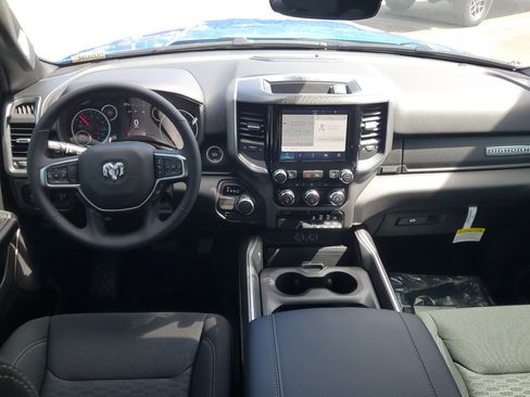 New 2026 RAM 1500 Big Horn w/ Night Edition image 9