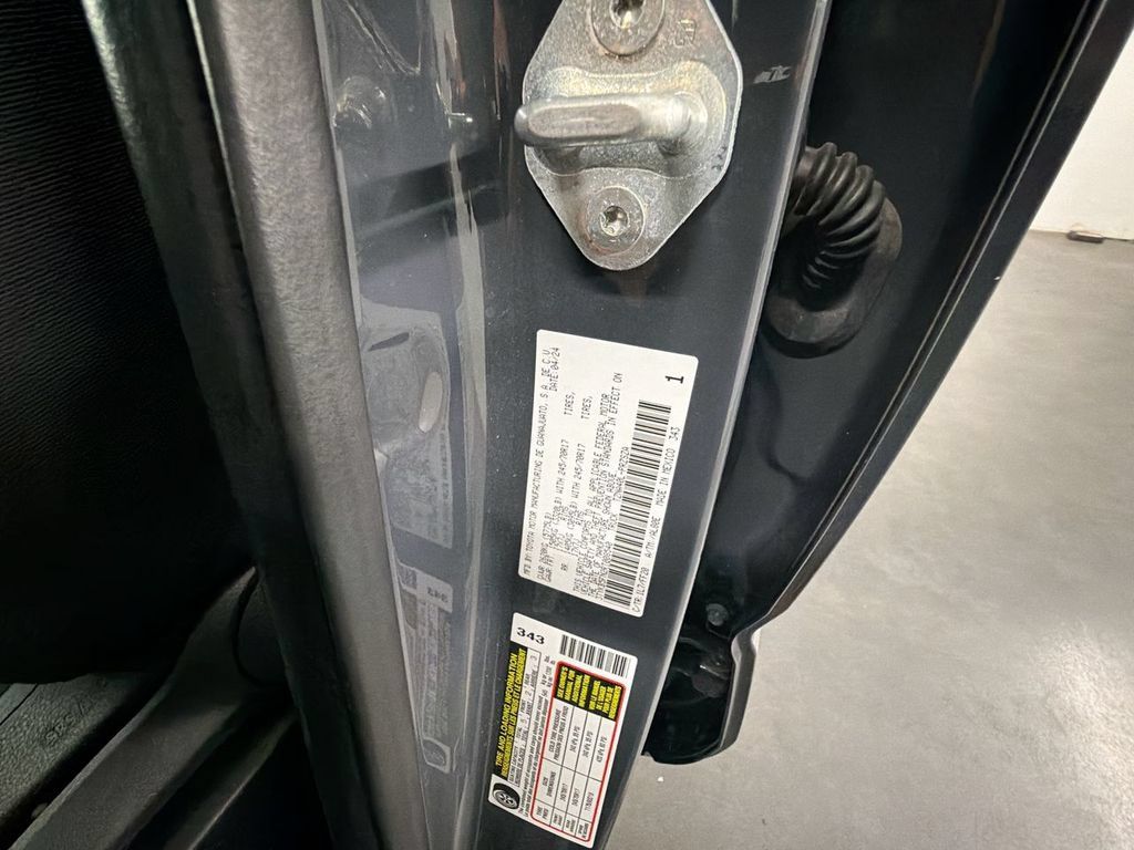 Used 2024 Toyota Tacoma SR5 RWD image 31