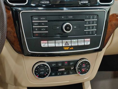 Used 2019 Mercedes-Benz GLS 450 4MATIC image 9